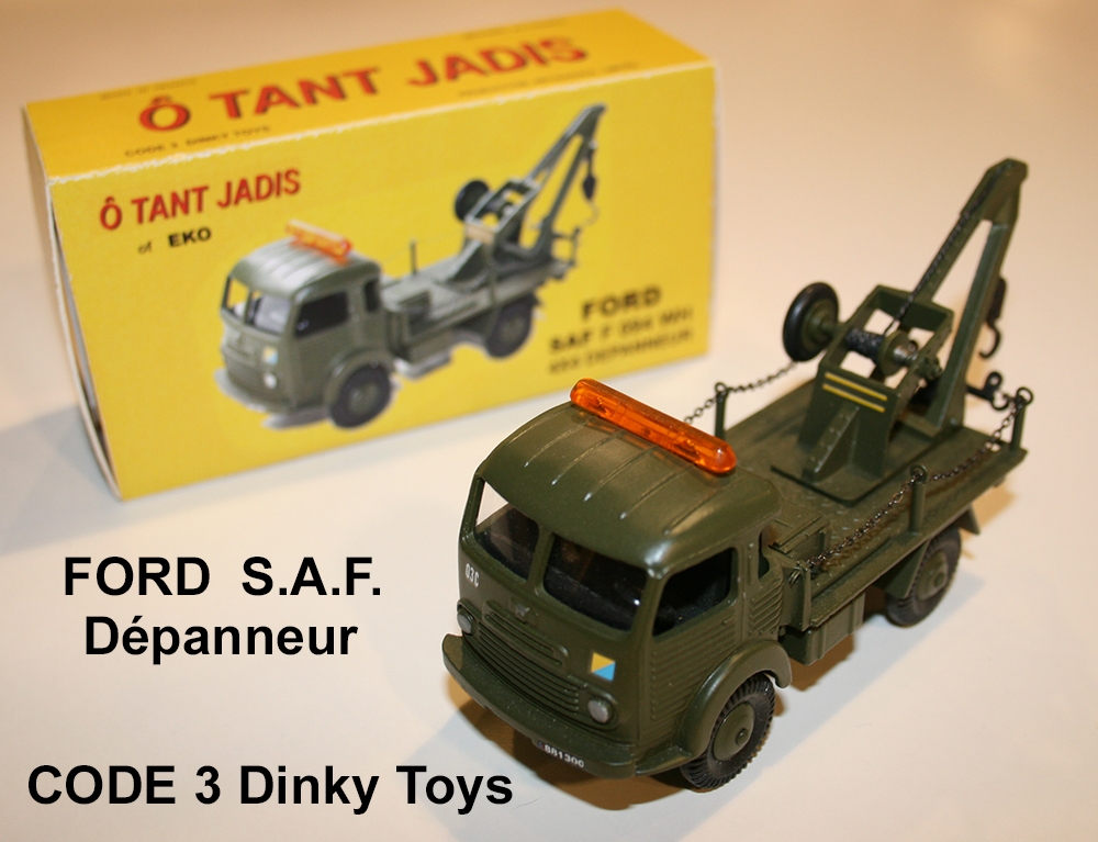 FORD S.A.F. Dépanneur  Code 3 Dinky Toys